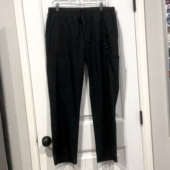 EUC Olivia Rae black cargo-scrubs like pants - Picture 1 of 6
